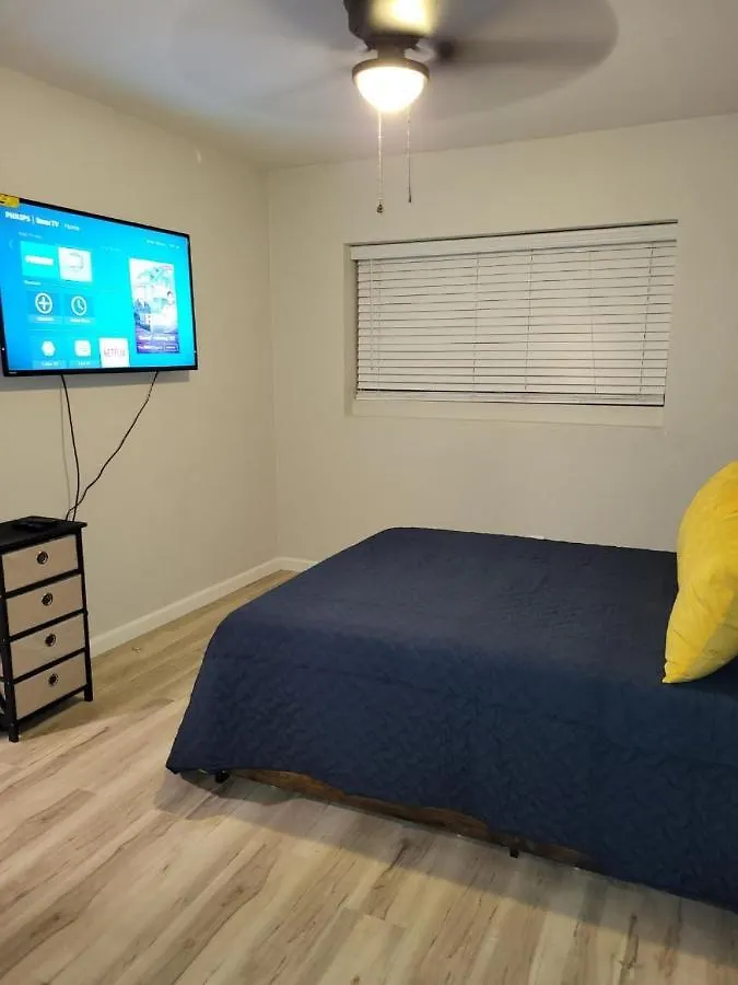 Your Phoenix Cozy Home Away From Home! 0*,  USA